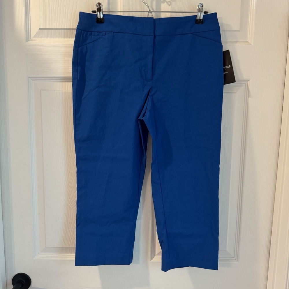 NEW Attyre Women's Sz 14 Petite Capri Pants Blue Strech Pull-On